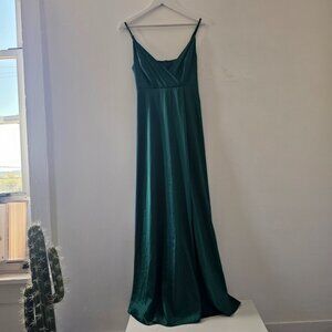 Elegant Green Adjustable Strap Maxi Dress